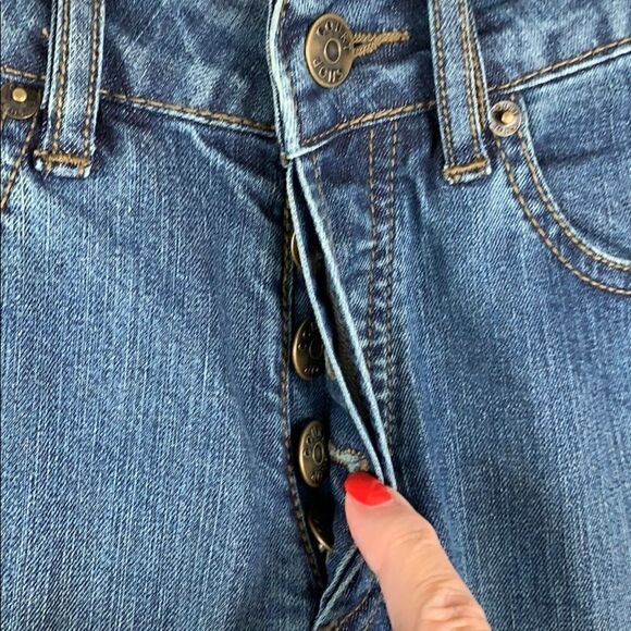 Courtshop Cleo High-Rise button fly jeans - Picture 5 of 8